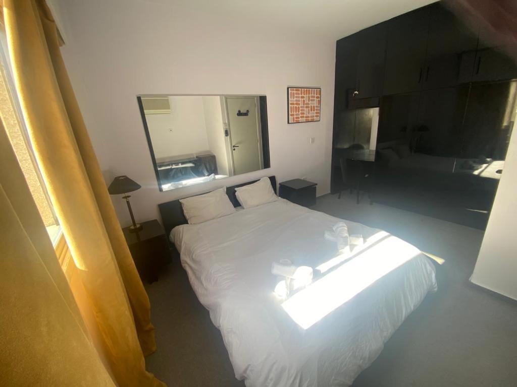 Private Room In A Shared Flat At Best Location Limassol Exterior foto